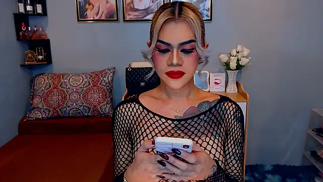 StellaStrong30 Webcam show