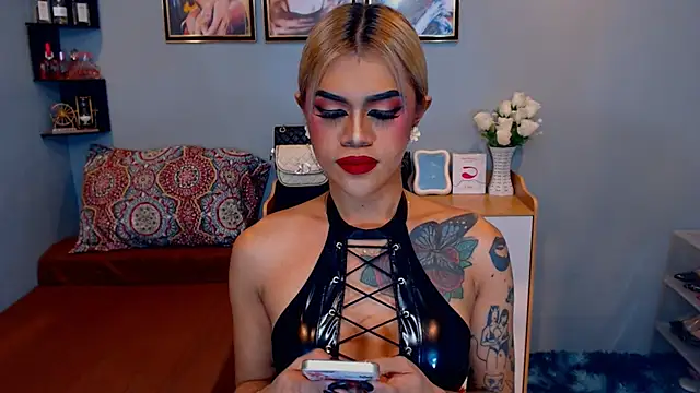 StellaStrong30's Webcam Show