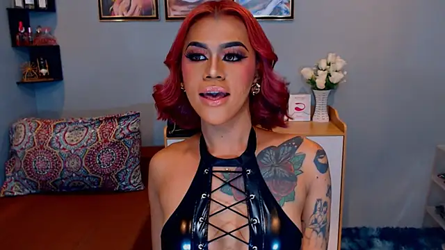 StellaStrong30 webcam show