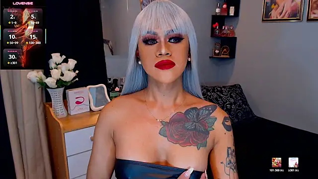 הופעת וובקאם של StellaStrong30