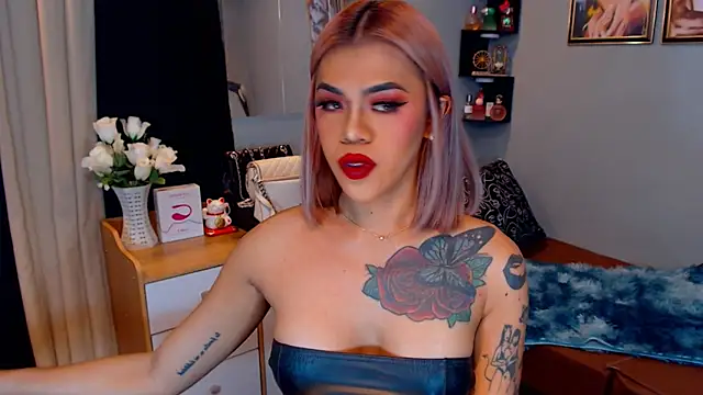 StellaStrong30's Webcam Show