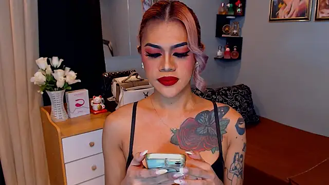 StellaStrong30's Webcam Show