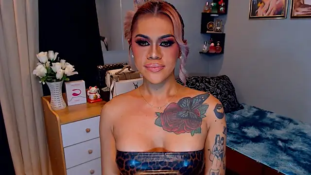 StellaStrong30 Webcam show