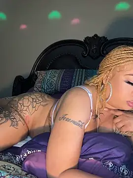 RenaThickAss' Webcam Show