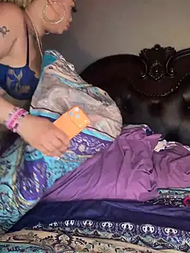 RenaThickAss' Webcam Show