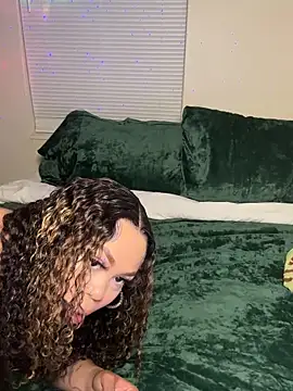 RenaThickAss' Webcam Show