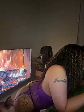 RenaThickAss' Webcam Show