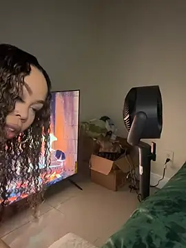 RenaThickAss' Webcam Show