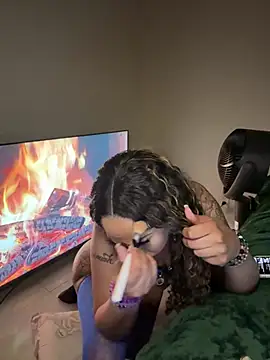 RenaThickAss' Webcam Show