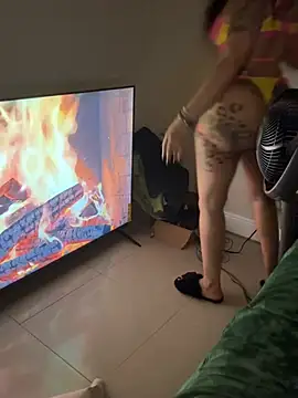 הופעת וובקאם של RenaThickAss