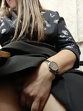 Office_Albertina Webcam show