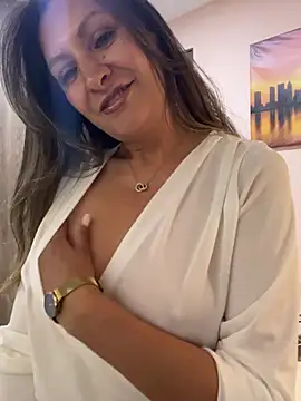antonnella_2's Webcam Show