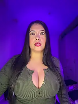 cami_ortiz__'s Live XXX Chat