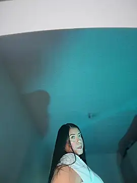 cami_ortiz__'s Live XXX Chat
