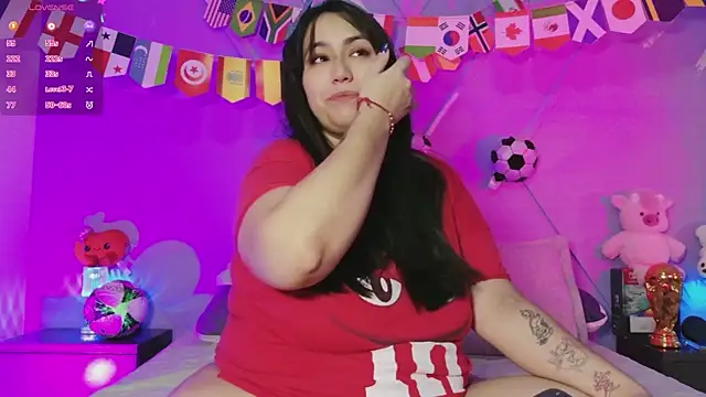 emmajohnss Show in webcam
