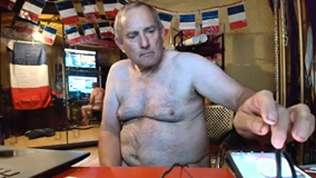 jeanlulu Show in webcam