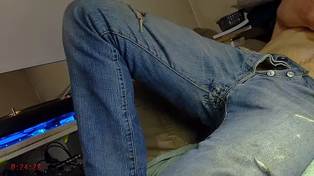 mike30nbg Show in webcam