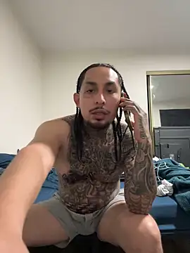Longmoney444's Webcam Show