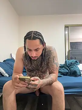 Longmoney444's Webcam Show