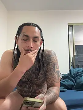 Longmoney444 Pertunjukan Webcam
