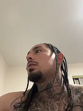 Longmoney444's Webcam Show