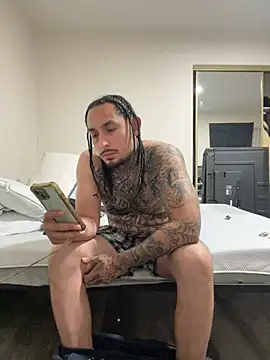 Longmoney444 Show Webcam