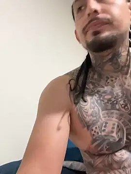 Longmoney444's Webcam Show