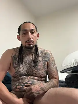 Longmoney444 Show in webcam