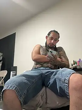 Longmoney444's Webcam Show