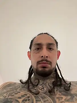 Longmoney444's Webcam Show