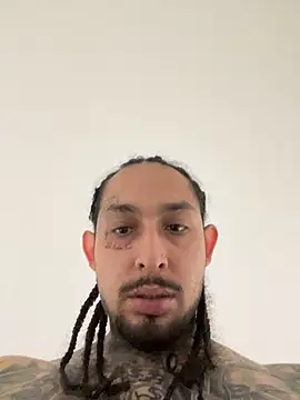 Longmoney444's Webcam Show