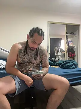Longmoney444's Webcam Show