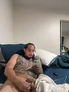 Longmoney444 Show in webcam