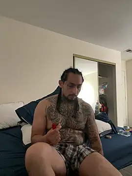 Longmoney444 Show in webcam