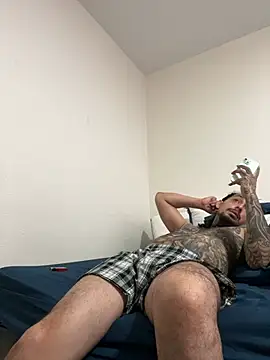 Longmoney444 Show in webcam