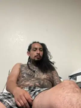 Longmoney444 Show in webcam