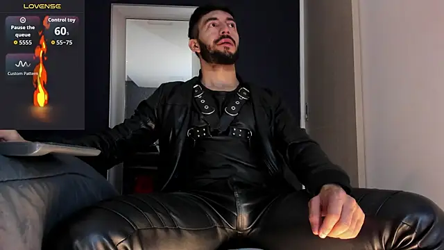 MarkWalker__: вебкам-шоу