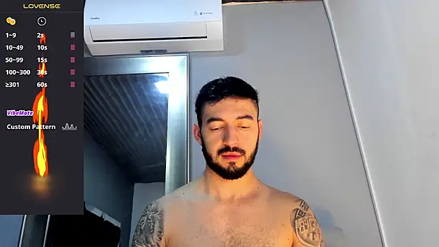 MarkWalker__ Show in webcam
