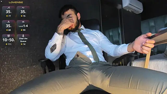 MarkWalker__'s Webcam Show