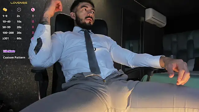 MarkWalker__'s Webcam Show