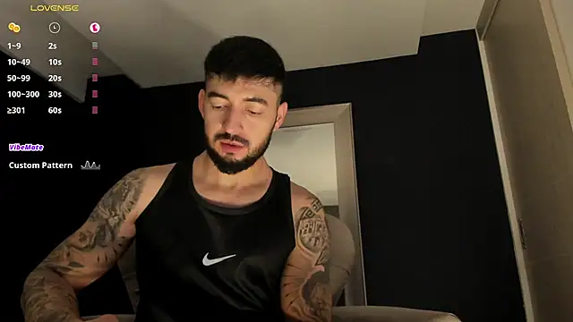 MarkWalker__ Show in webcam