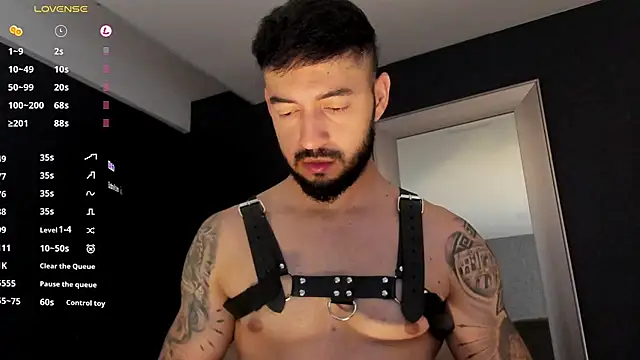 Show modela MarkWalker__ na web-kameri