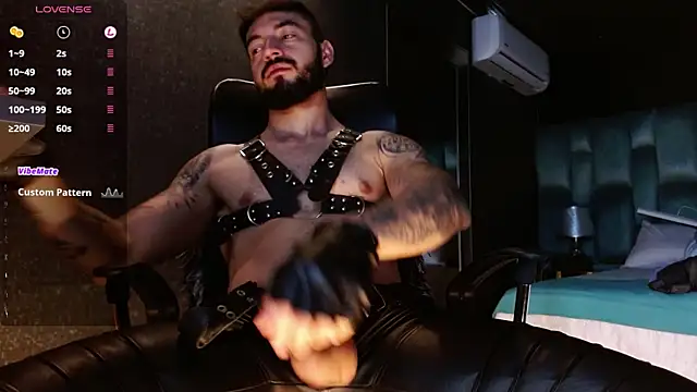 MarkWalker__'s Webcam Show