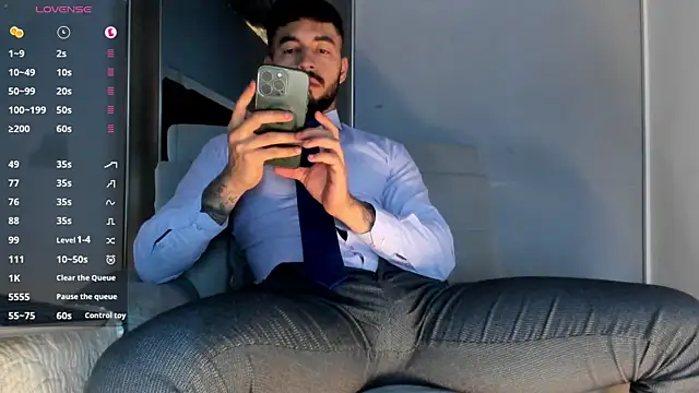 MarkWalker__ Show in webcam