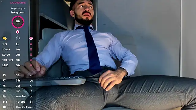 MarkWalker__ Show in webcam