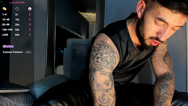 MarkWalker__'s Webcam Show