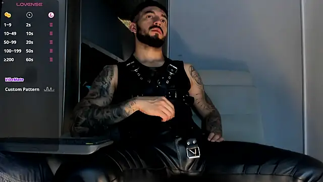 Show modela MarkWalker__ na web-kameri