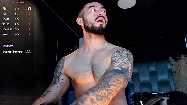 MarkWalker__ Show in webcam