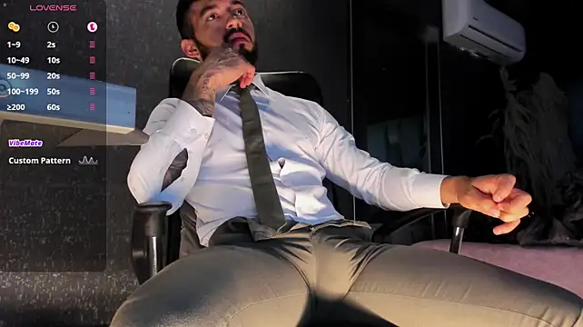 MarkWalker__ Show in webcam