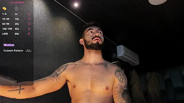 MarkWalker__'s Webcam Show